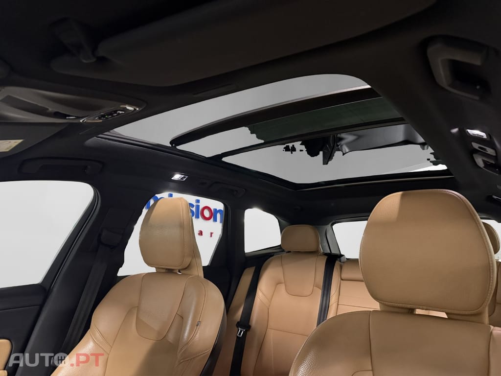Volvo XC60 2.0 T8 PHEV Momentum AWD