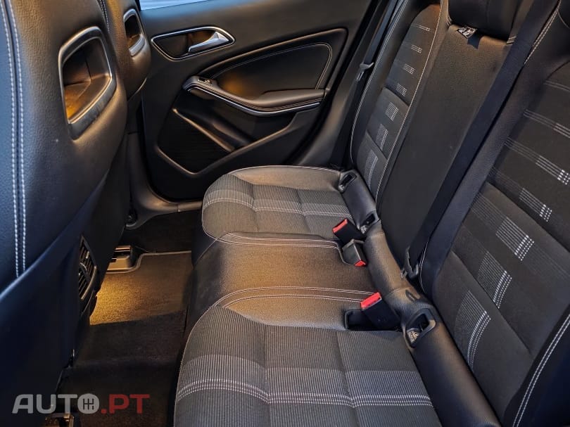 Mercedes-Benz GLA 220 d 4Matic 7G-DCT Urban