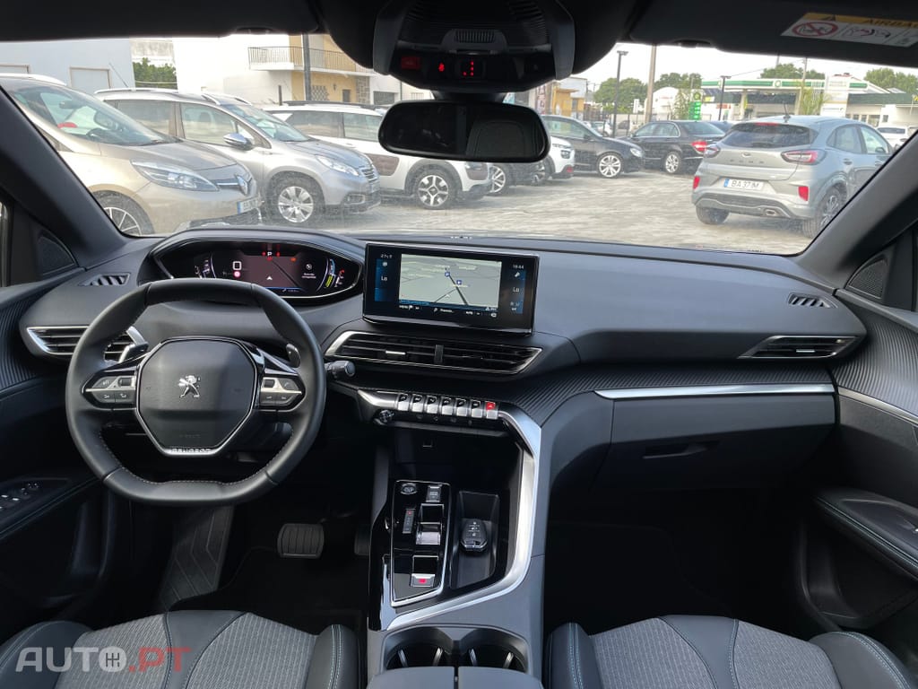 Peugeot 3008 1.2 Hybrid Allure e-DCS6