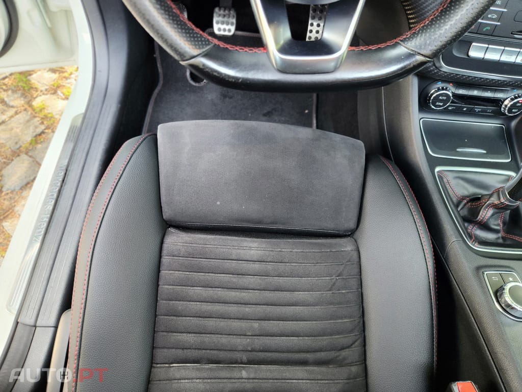 Mercedes-Benz A 180 d AMG Line