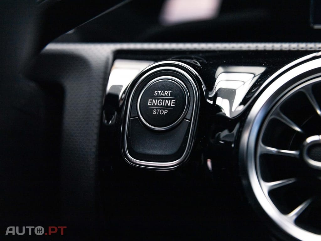 Mercedes-Benz CLA 250 e Shooting Brake AMG Line