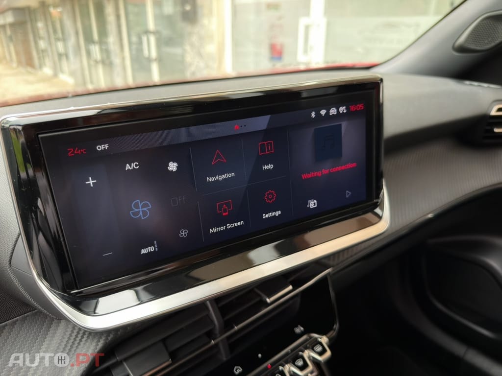 Peugeot 2008 PureTech 130 EAT8 GT