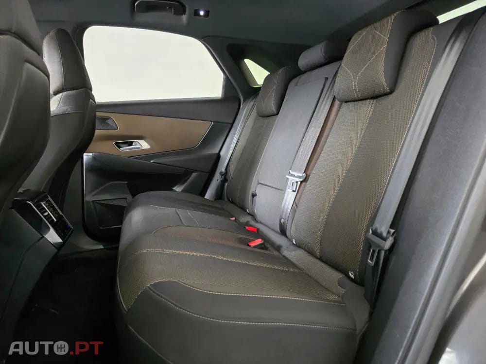 DS DS7 Crossback E-Tense Bastille+ EAT8