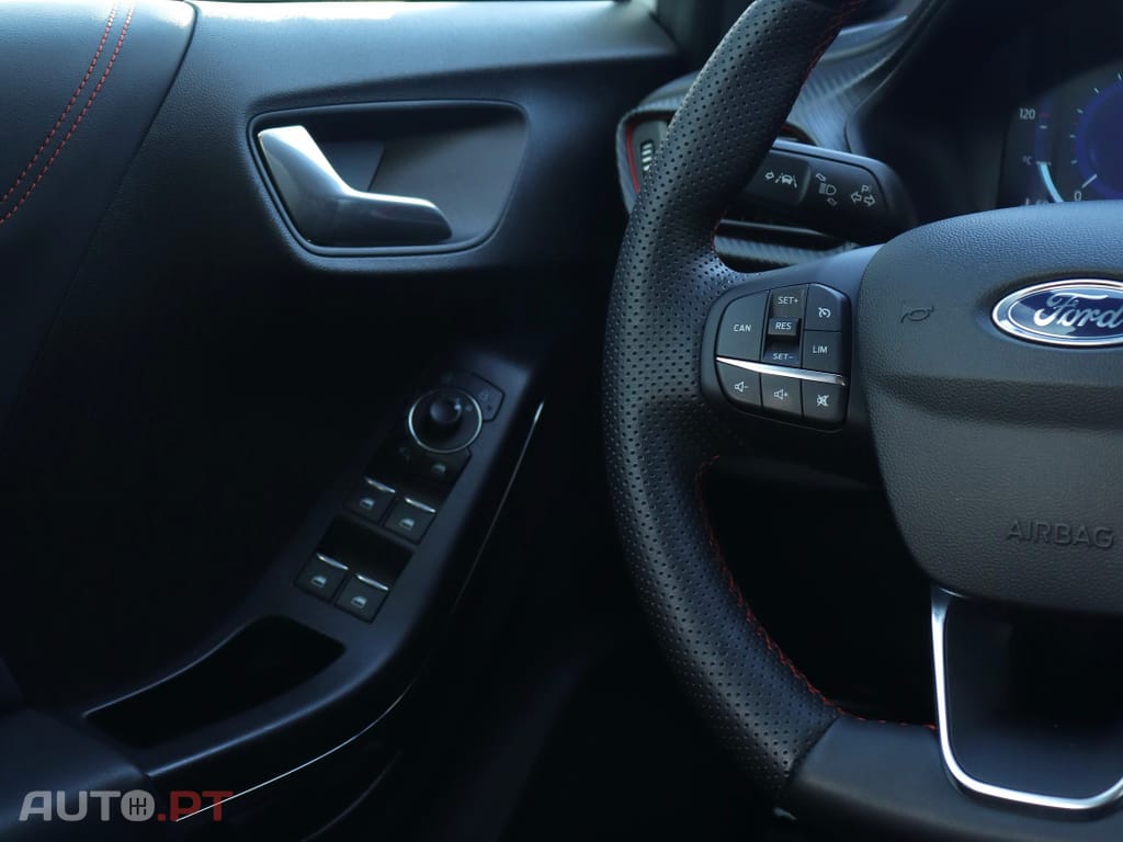 Ford Puma 1.0 EcoBoost Hybrid ST-LINE