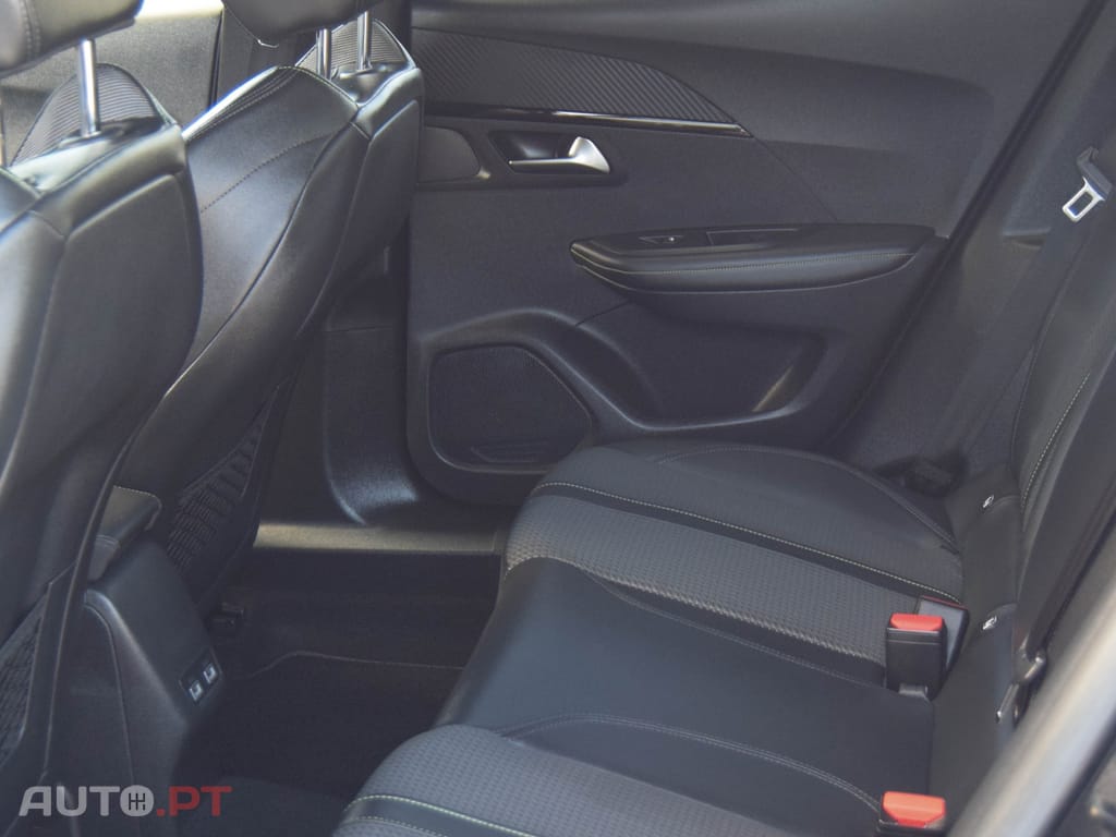 Peugeot 2008 1.2 PureTech GT Line EAT8