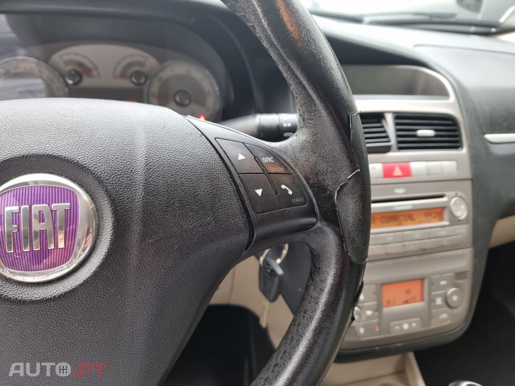 Fiat Linea 1.3 M-Jet Emotion Dualogic