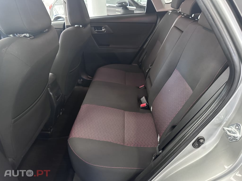 Toyota Auris 1.4 D-4D Com. +P.Sport+TSS