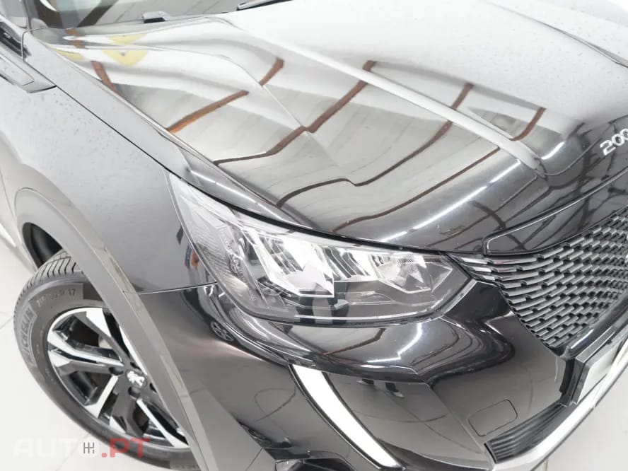 Peugeot 2008 1.2 PureTech Allure