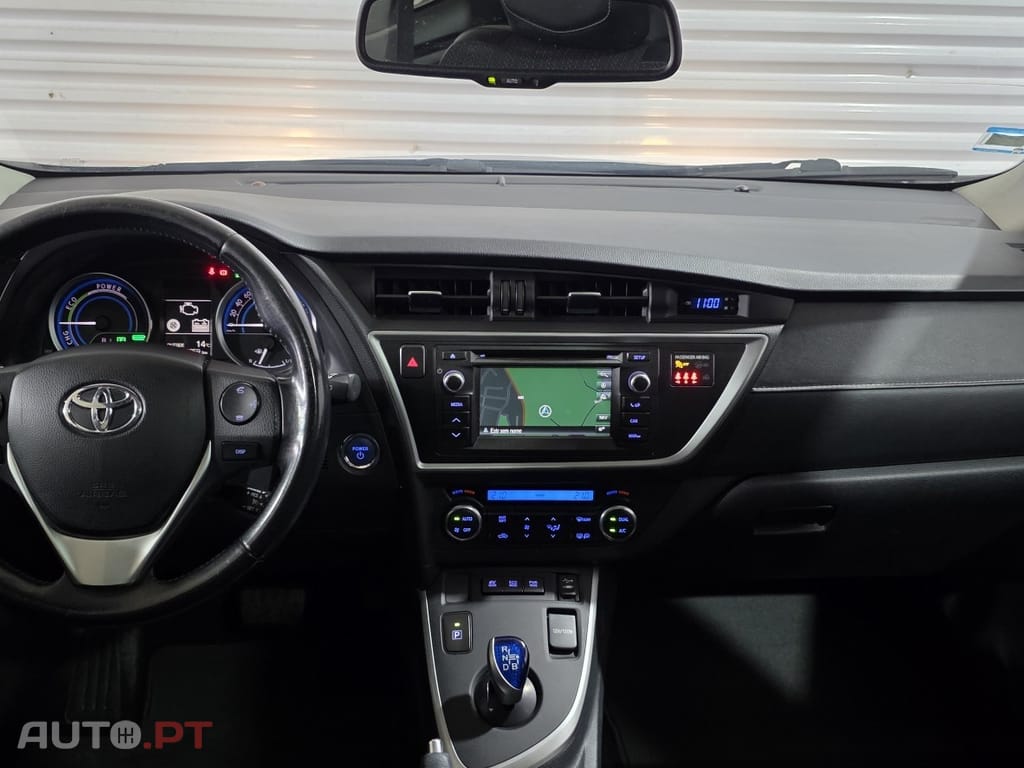 Toyota Auris 1.8 HSD Exclusive +TSS+Navi
