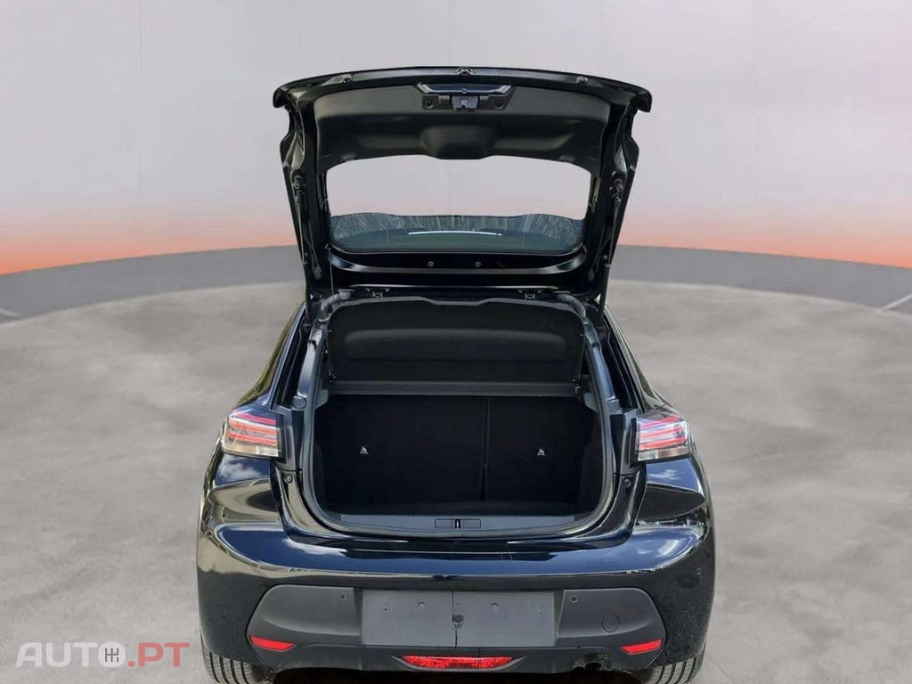 Peugeot 208 1.2 Hybrid Style e-DCS6