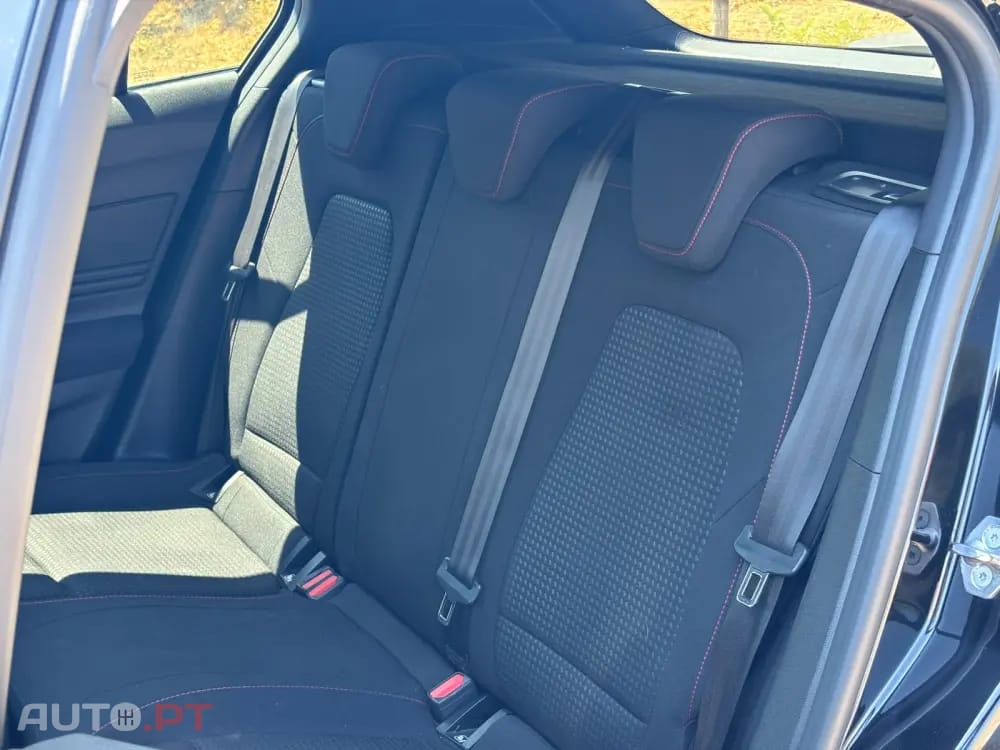 Ford Focus 1.0 EcoBoost MHEV ST-Line