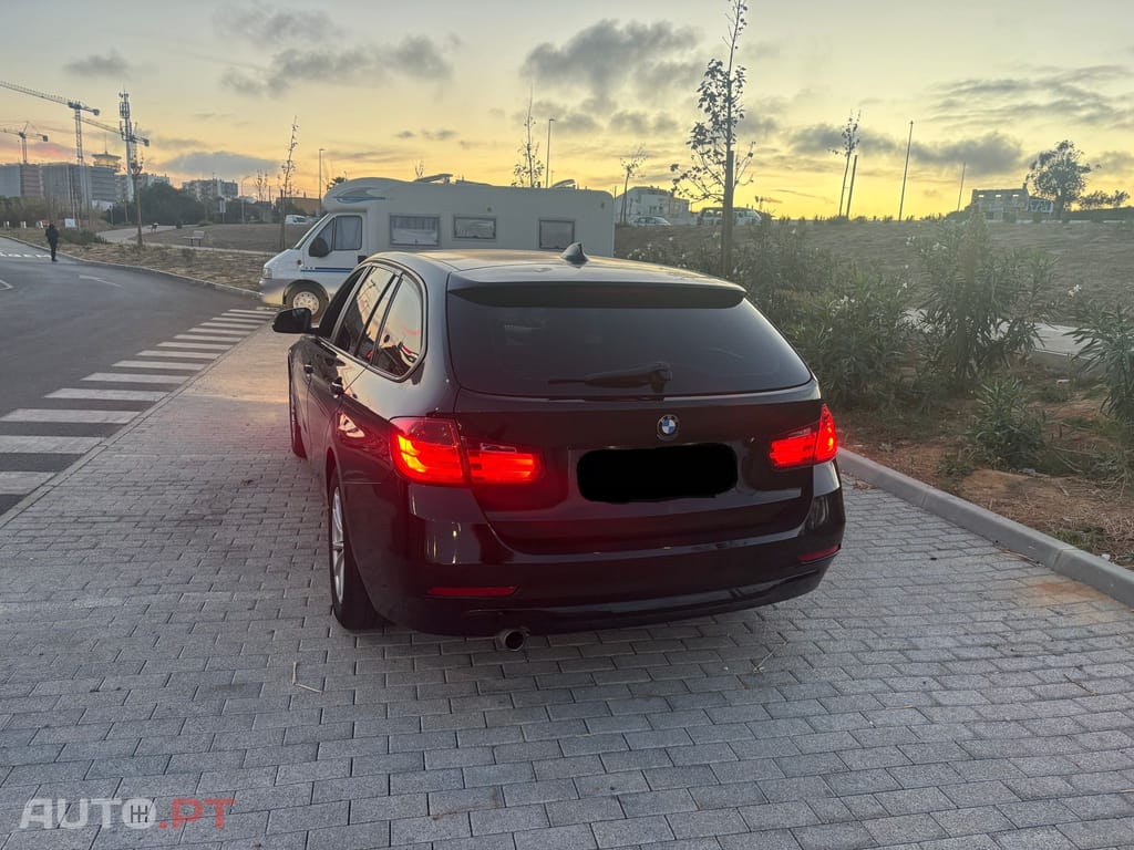 BMW 318 D Touring F31