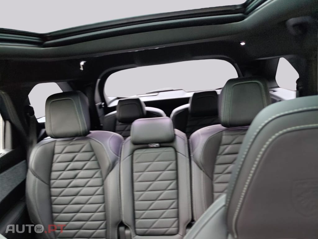 Peugeot E-5008 73 kWh GT