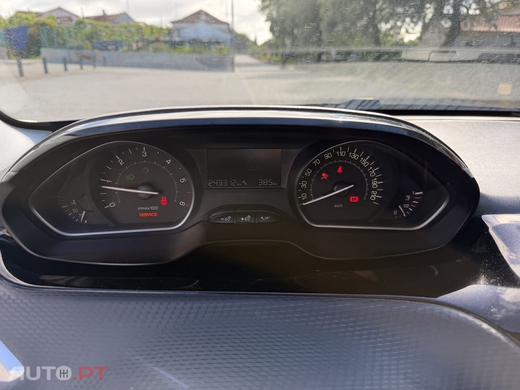 Peugeot 208 1.6 e-HDi Active