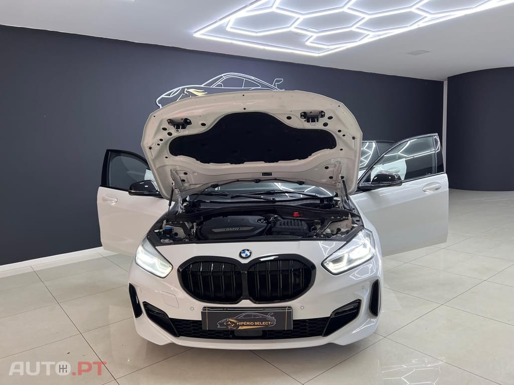 BMW 116 d Pack Desportivo M