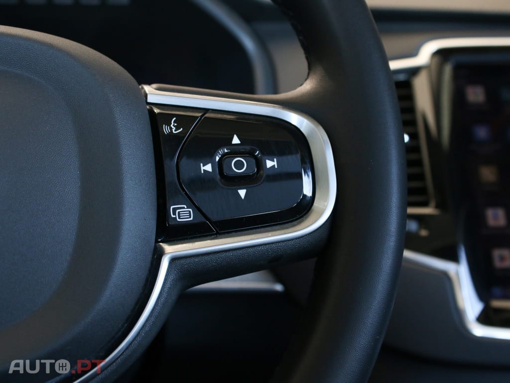 Volvo XC90 2.0 T8 PHEV Core AWD