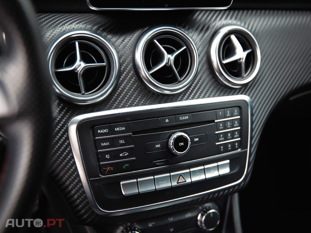 Mercedes-Benz A 180 d 7G-DCT AMG Line