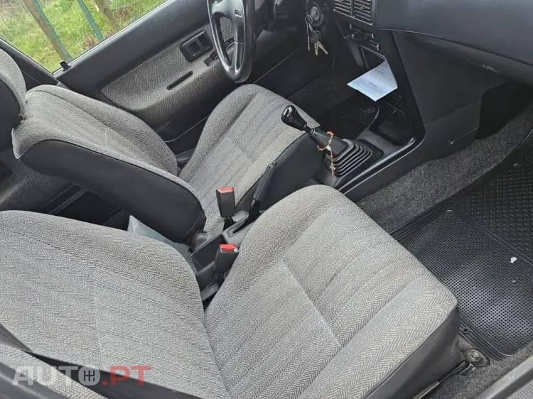 Toyota Corolla 1.3 Gold Line