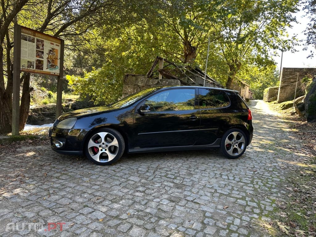 Volkswagen Golf 2.0 GTi