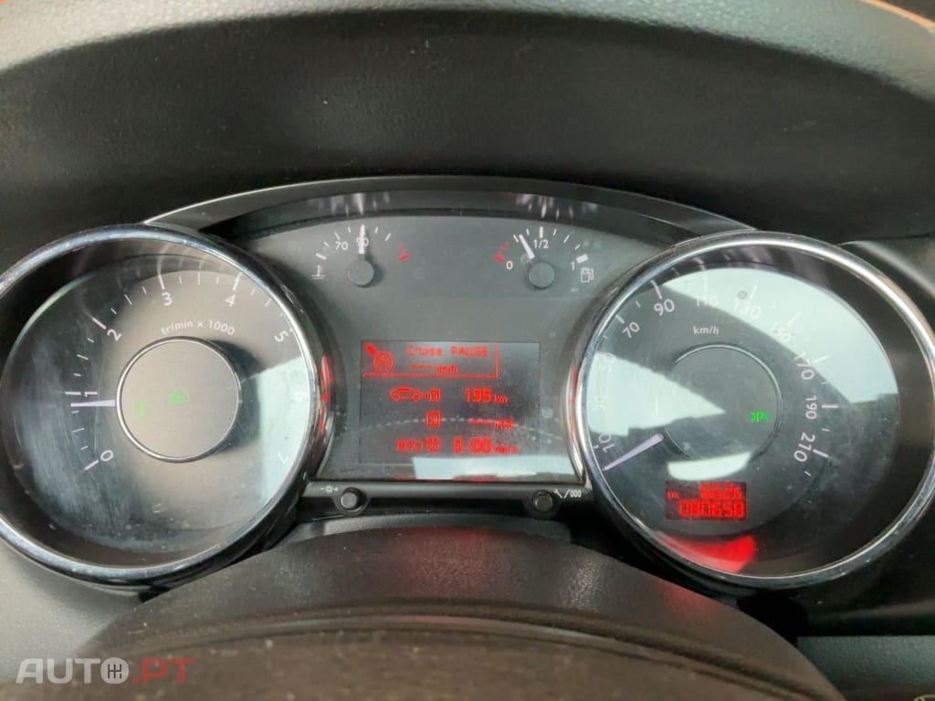 Peugeot 3008 1.2 e-THP Féline