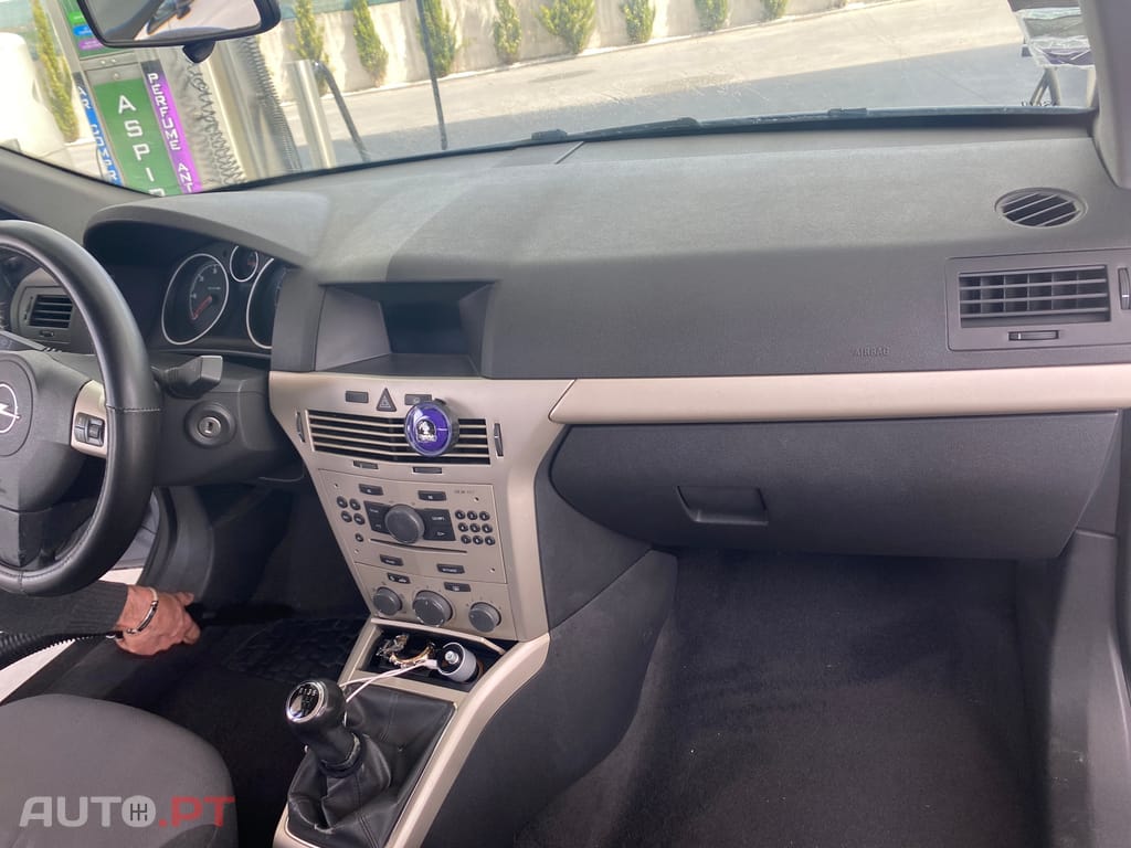 Opel Astra H