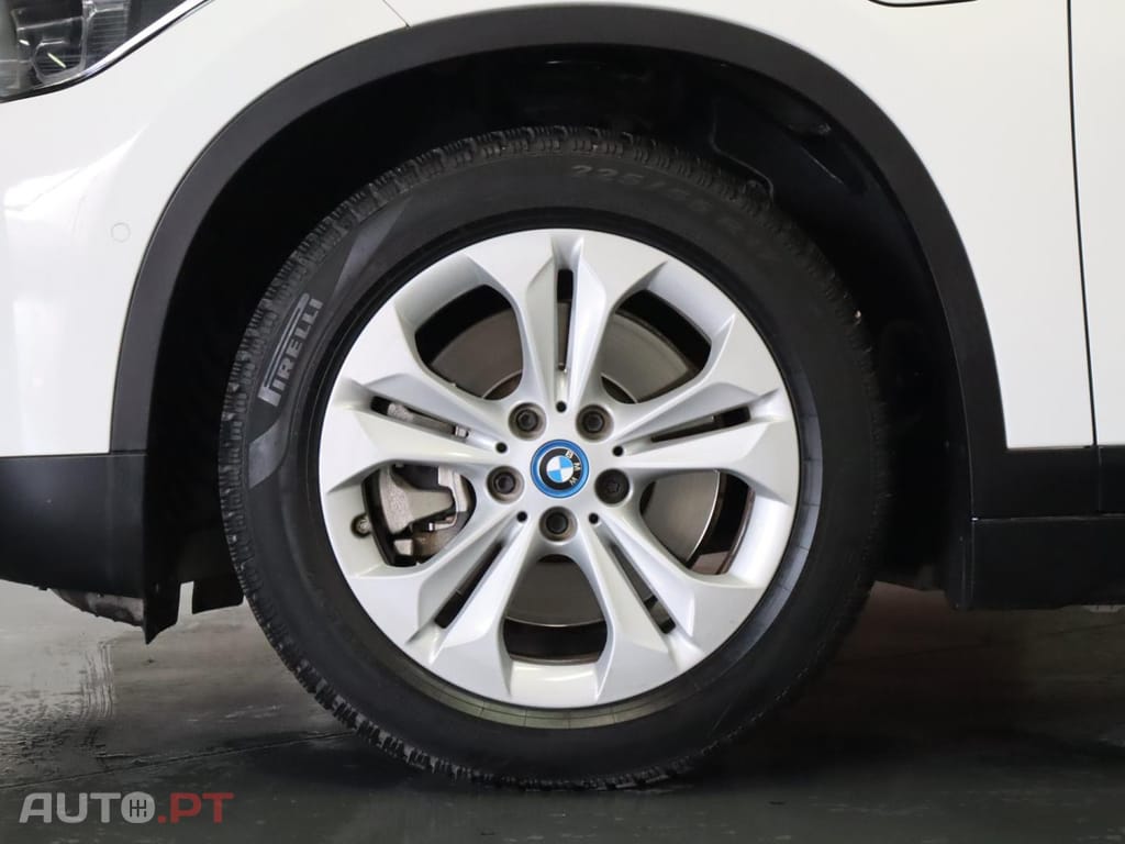 BMW X1 xDrive25e
