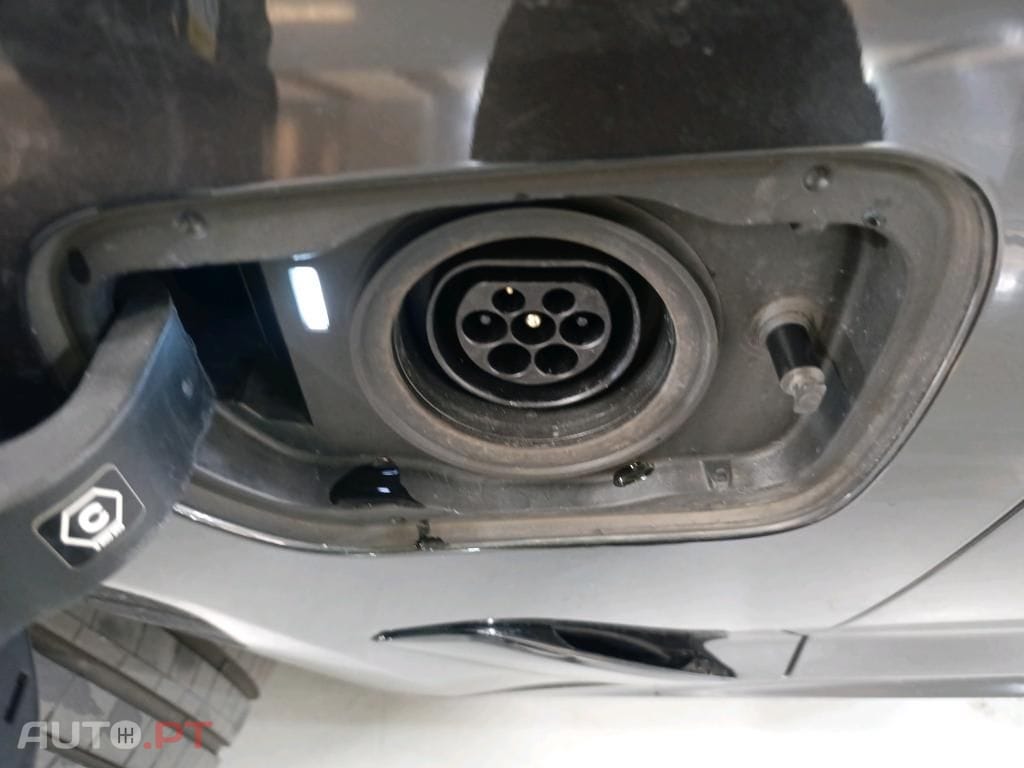 BMW 530 e Pack Desportivo M