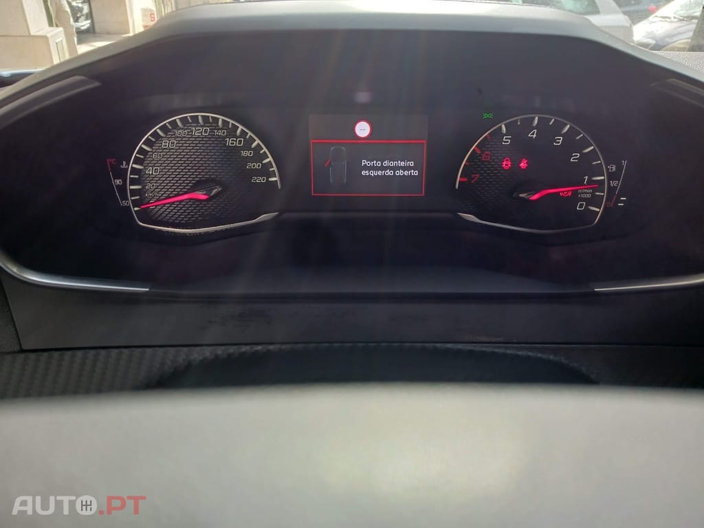 Peugeot 2008 1.2 PureTech Style