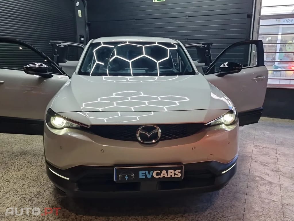 Mazda MX-30 e-SKYACTIV