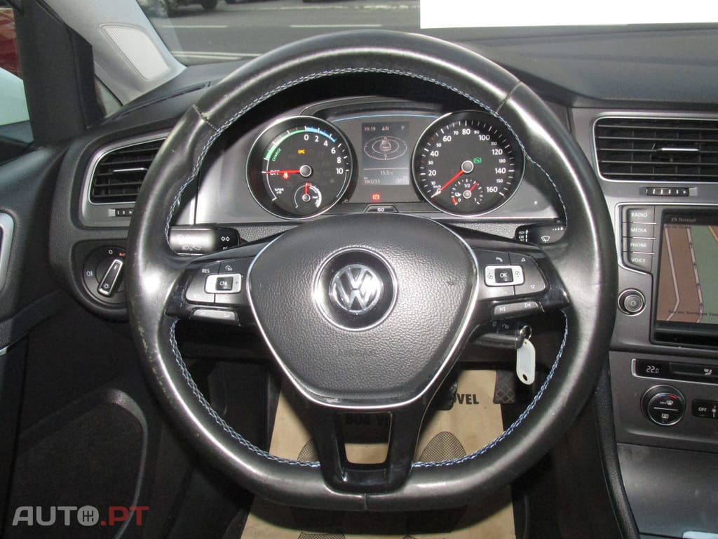 Volkswagen e-Golf AC/DC