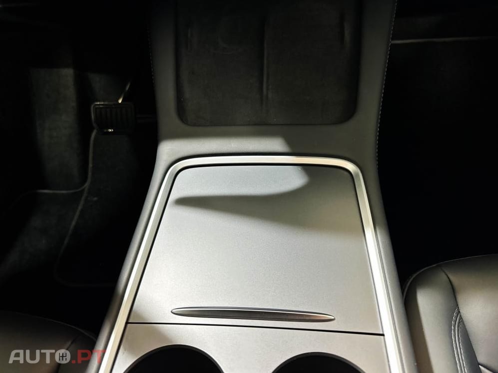 Tesla Model Y Long Range Dual Motor AWD