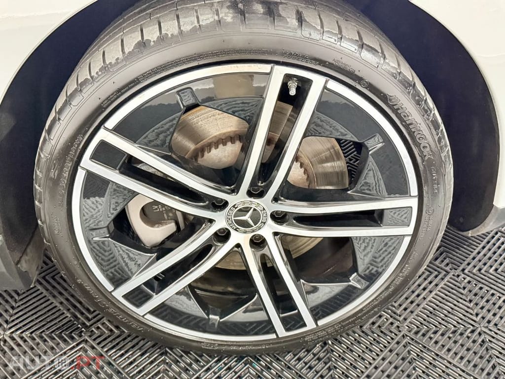 Mercedes-Benz EQE 350+ Edition Electric Art