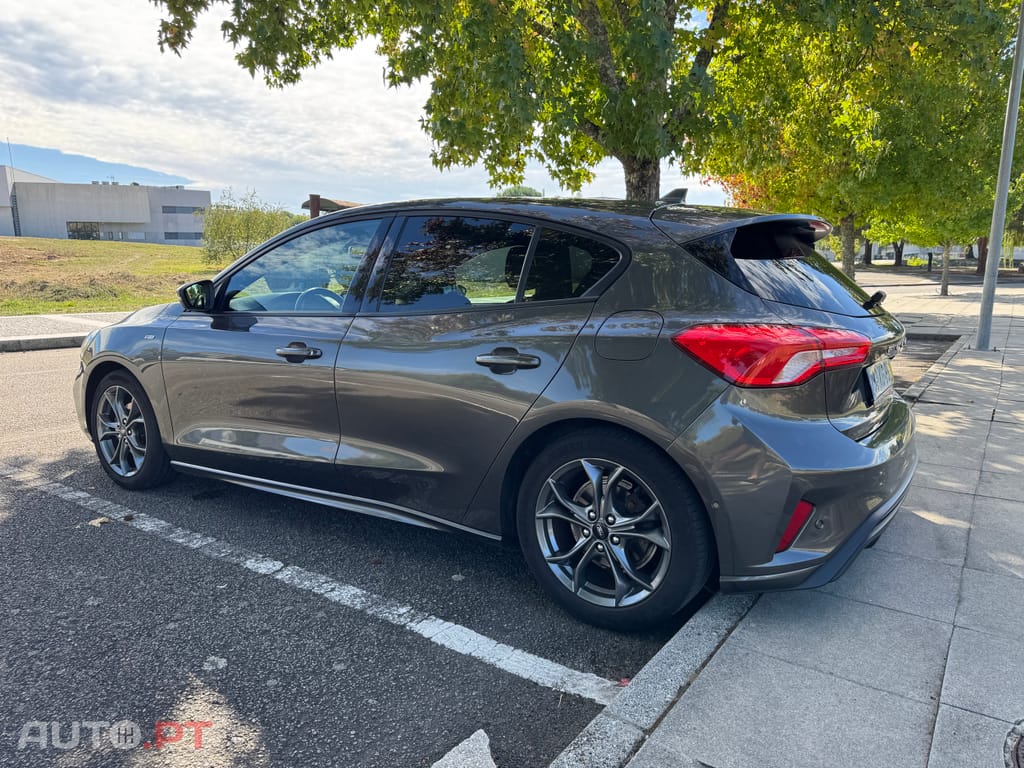 Ford Focus ST Line