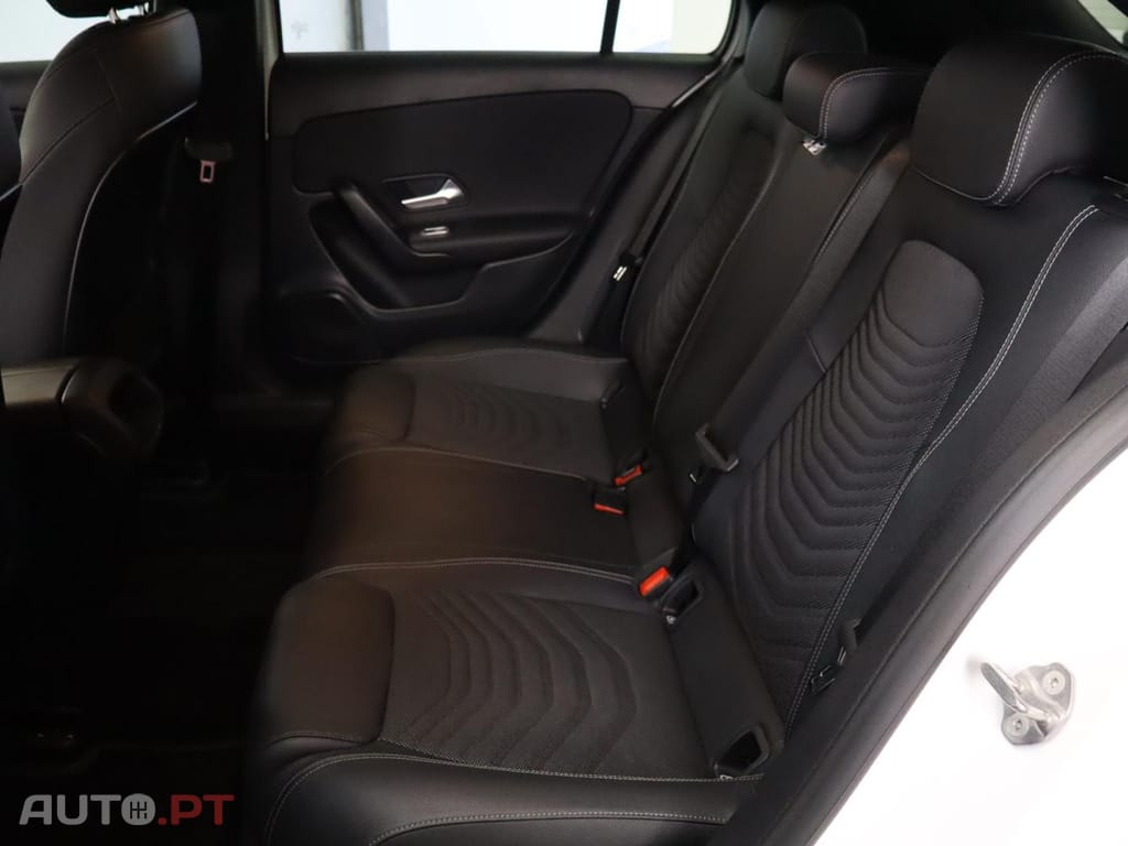 Mercedes-Benz A 250 e Auto