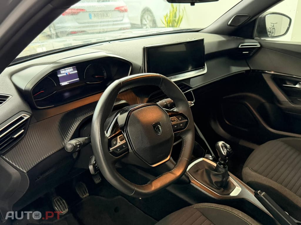 Peugeot 2008 1.2 PureTech Active