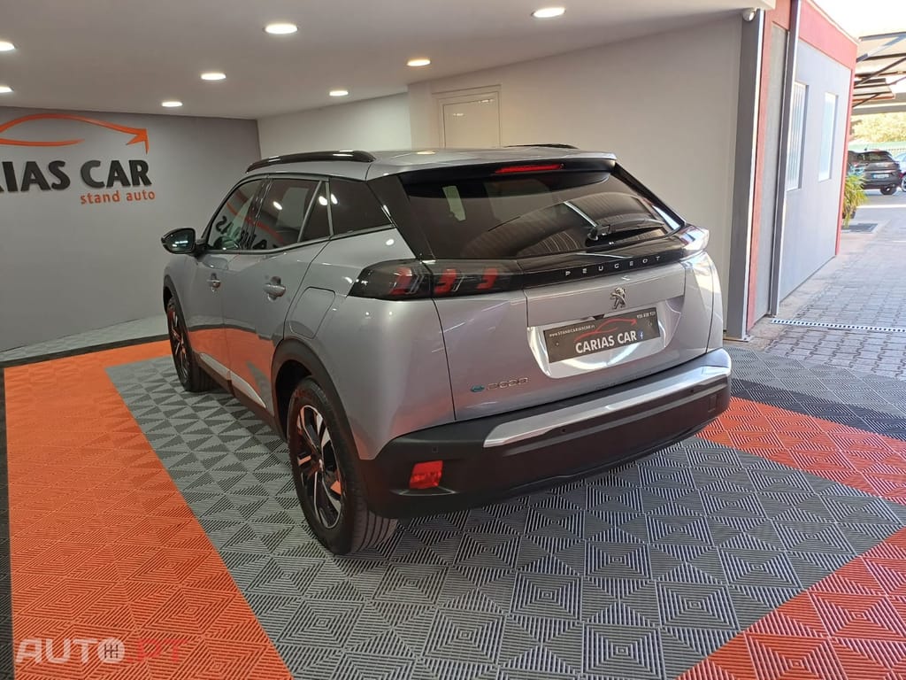 Peugeot E-2008 50 kWh Allure