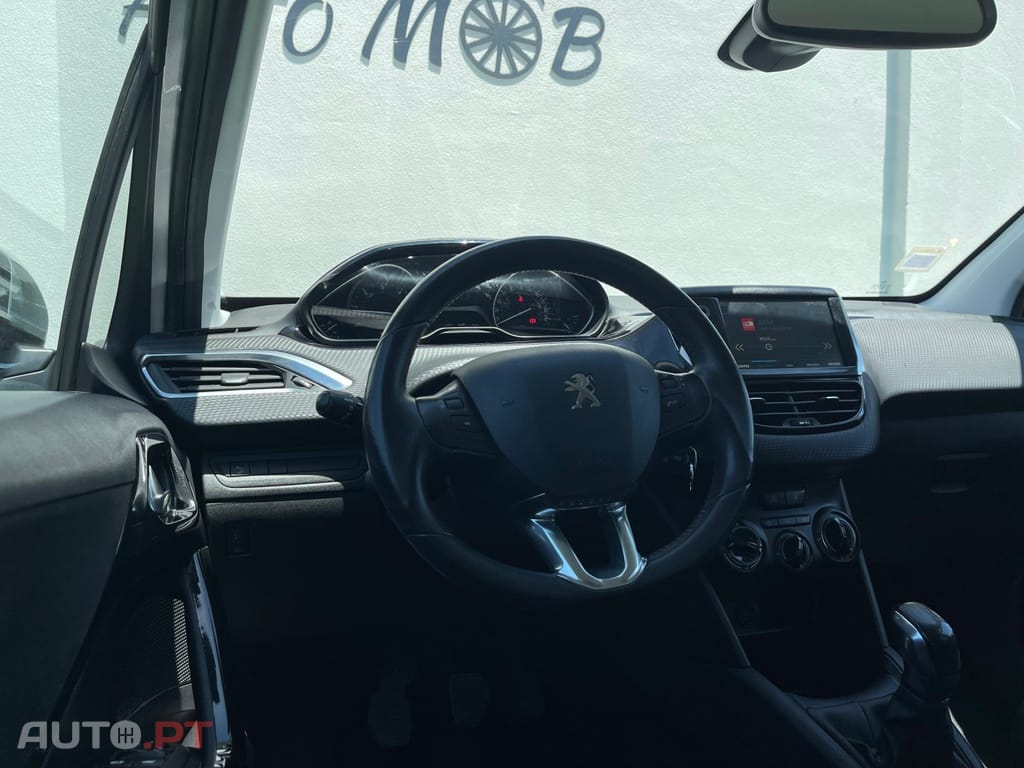 Peugeot 208 1.6 BlueHDi Style