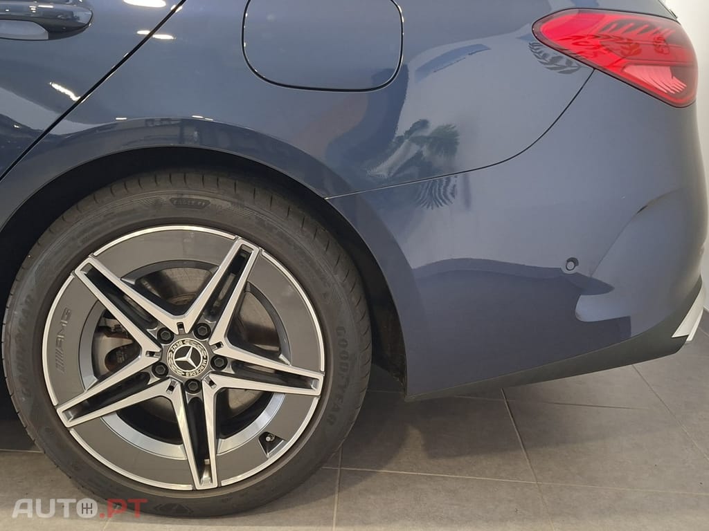 Mercedes-Benz C 300 e 9G-TRONIC AMG Line Advanced