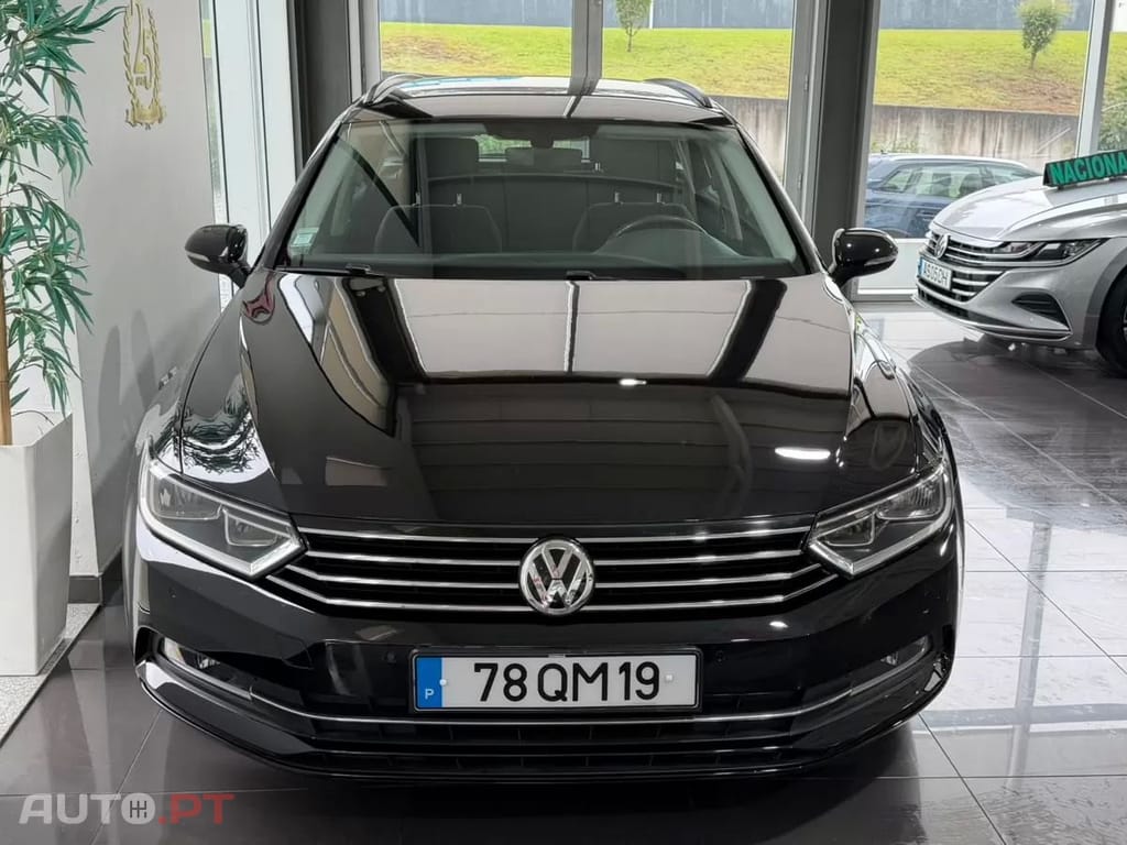 Volkswagen Passat Variant 1.6 TDI Confortline — fotografia 2