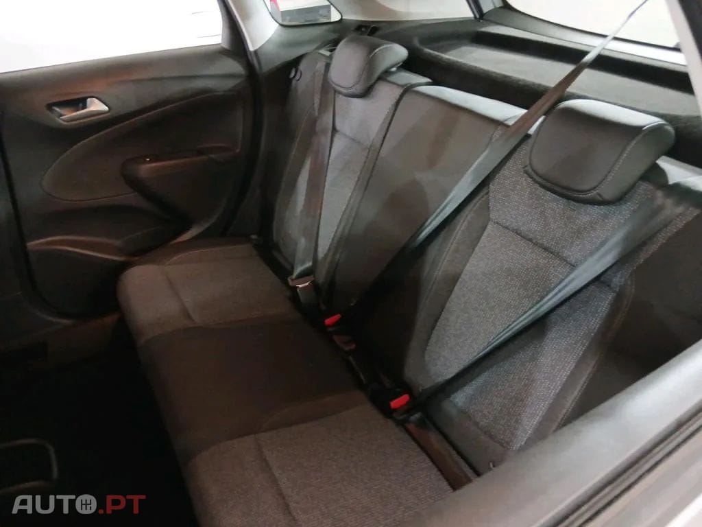 Opel Crossland X 1.2 Business Edition