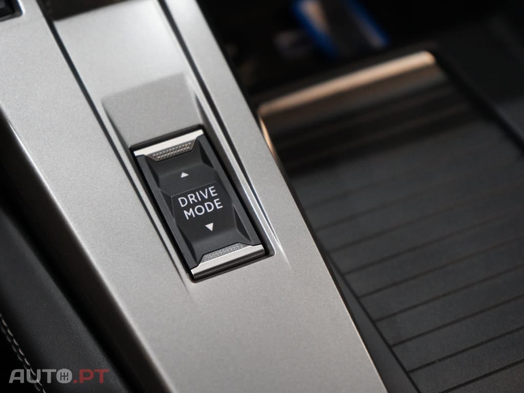 Peugeot 308 1.2 PureTech Allure EAT8