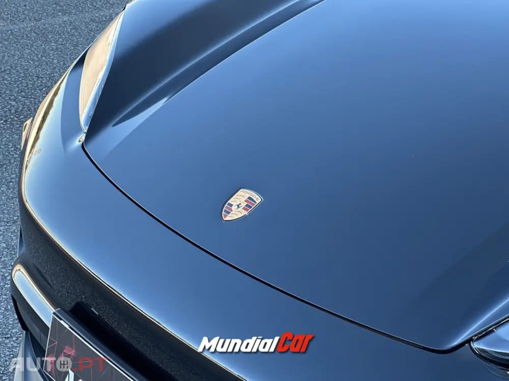 Porsche Macan Electric 4
