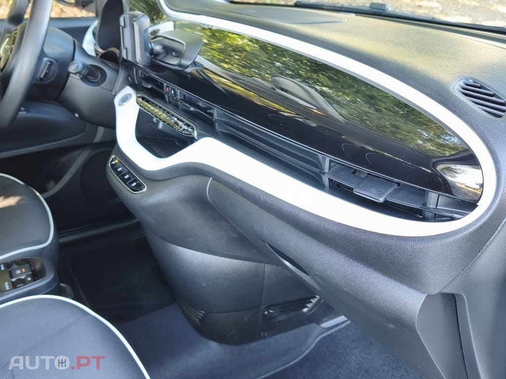 Fiat 500e Action