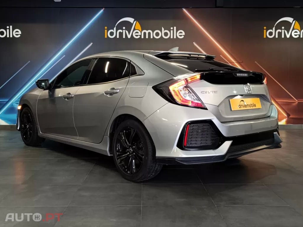 Honda Civic 1.0 i-VTEC Elegance