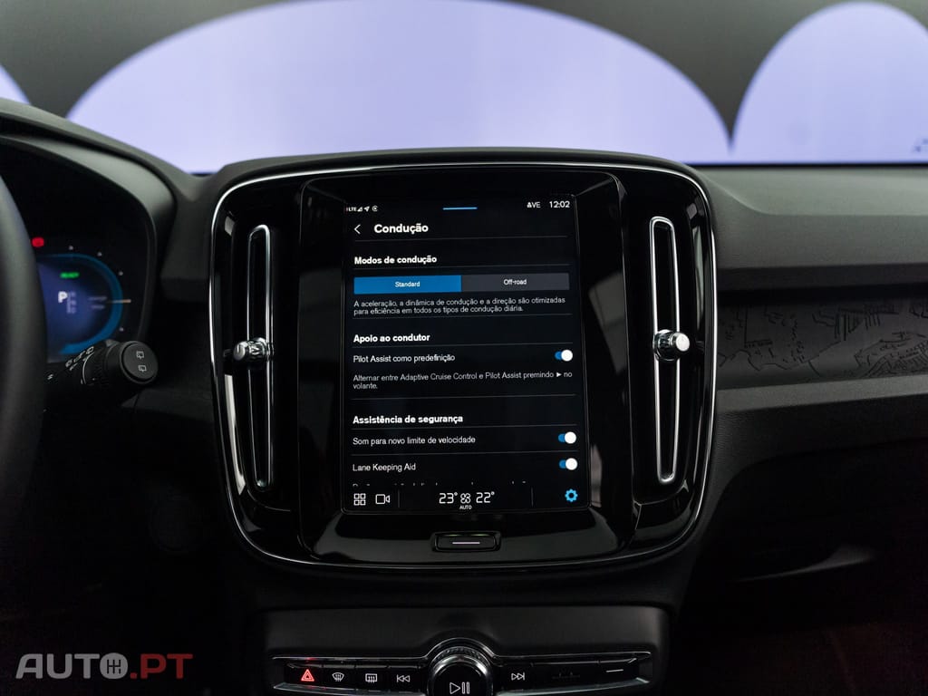 Volvo EX40 82 kWh Single Motor Extended Range Core