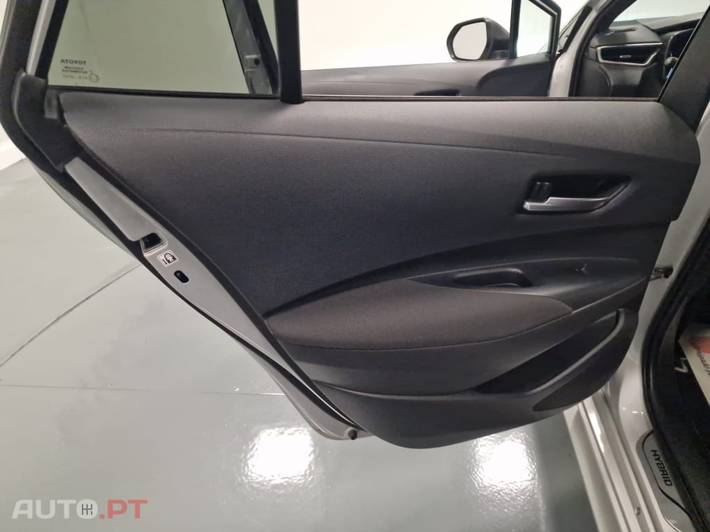 Toyota Corolla Touring Sports 1.8 Hybrid Comfort+P.Sport