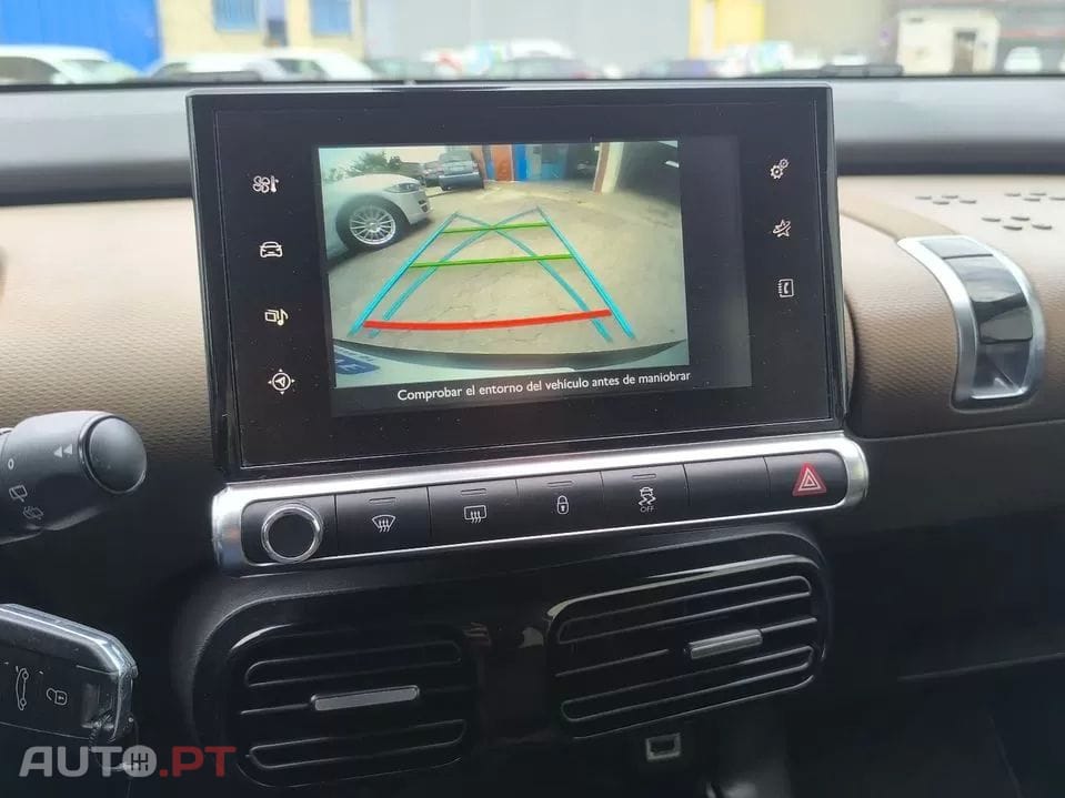 Citroën C4 Cactus 1.6 BlueHDi Shine ETG6 — fotografia 10