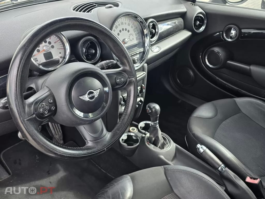MINI Coupé Cooper SD Auto