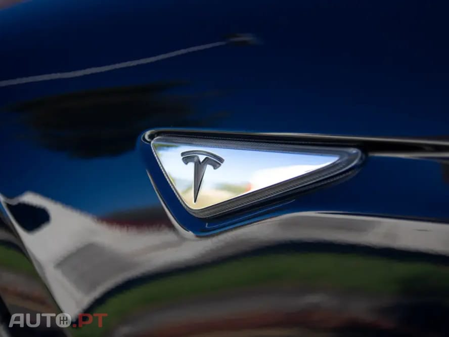 Tesla Model S P85D