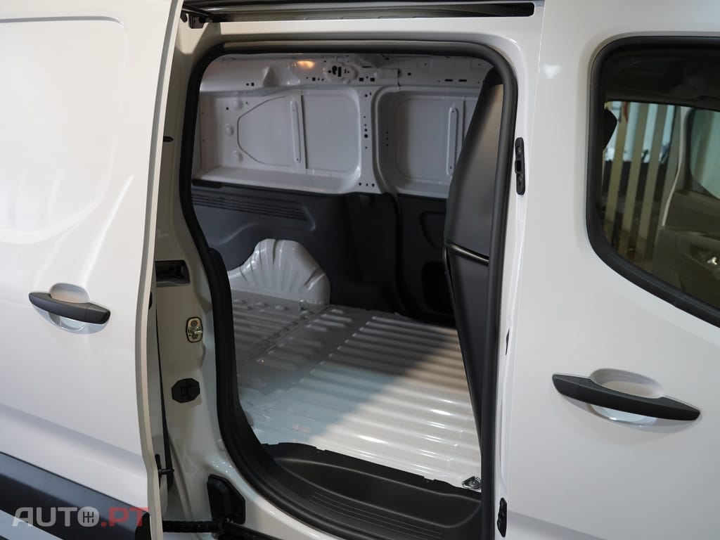 Fiat Doblo 1.5 BlueHDi Maxi EAT8